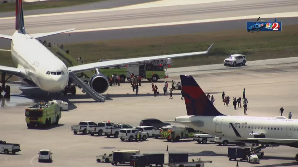 Turbulențe violente au afectat un zbor spre Amsterdam: 25 de răniți și aterizare de urgență