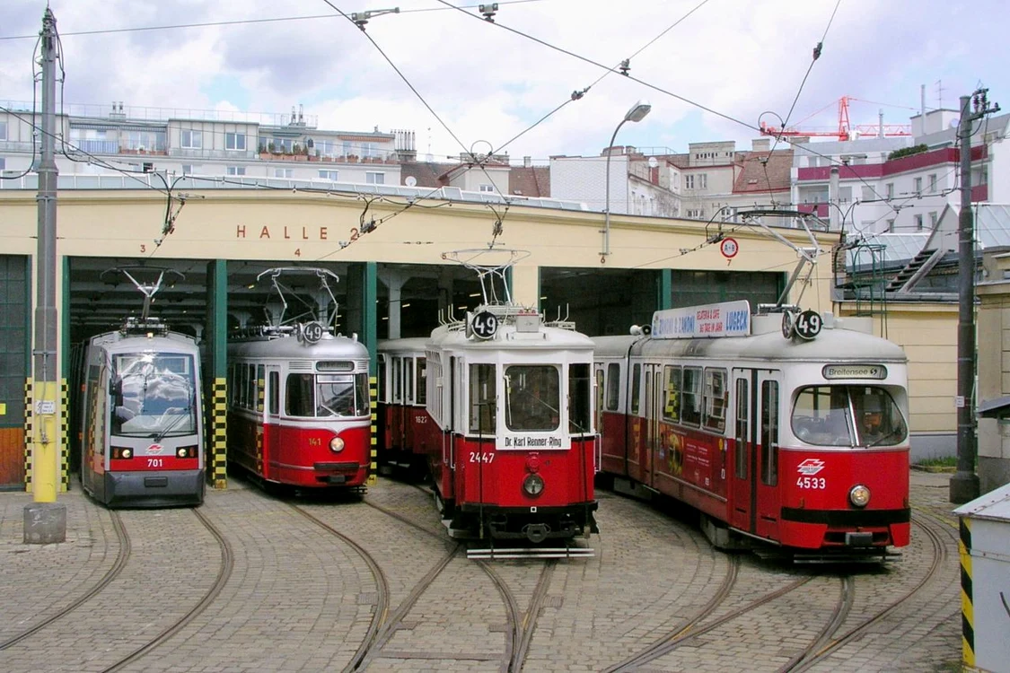 Nostalgia tramvaielor şi punctualitatea germană jpeg