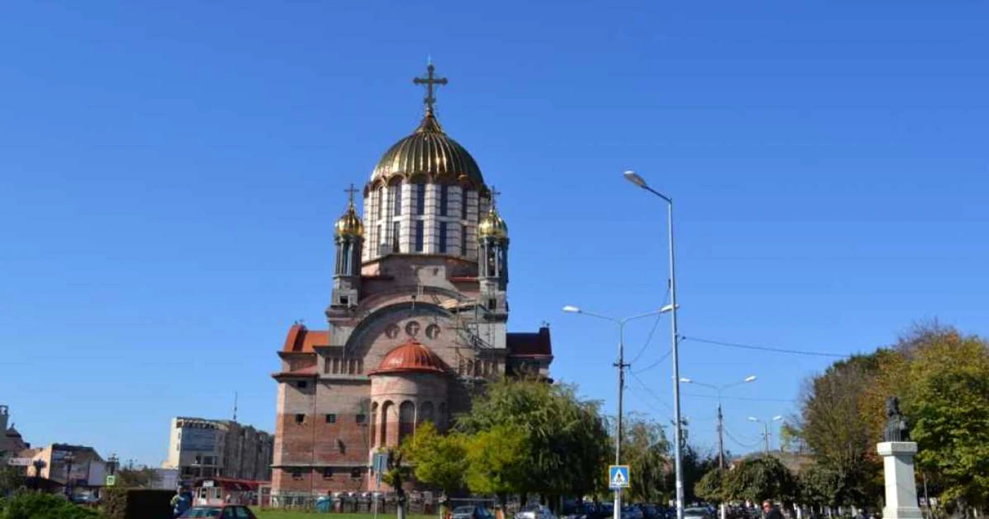Catedrala din Făgăral este cea mai scumpă biserică construită cu bani publici din provincie. FOTOS.Suciu