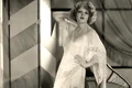 Clara Bow, prima vedetă de la Hollywood 1  sursa   Her Wedding Night jpg