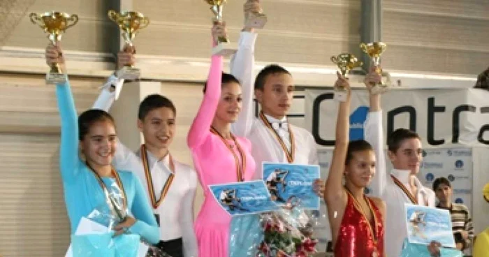 Râmnicu Vâlcea: „Bârsăneii” sunt cei mai buni dansatori sportivi dintre olteni