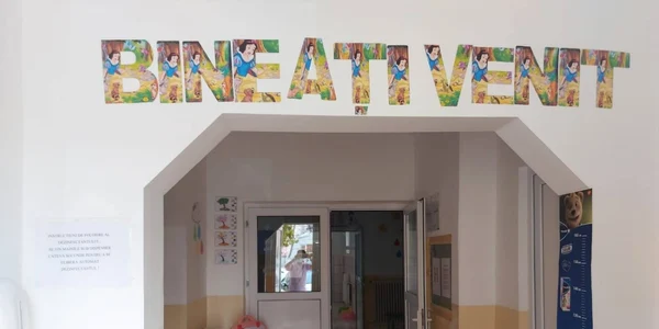 cresa nr 6 pitesti trivale abuzuri educatoare foto dasp
