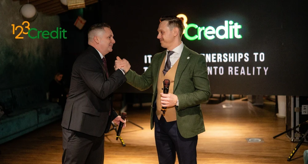 123Credit a celebrat relațiile care stau la baza succesului din 2025