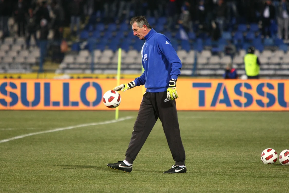 
    Silviu Lung  