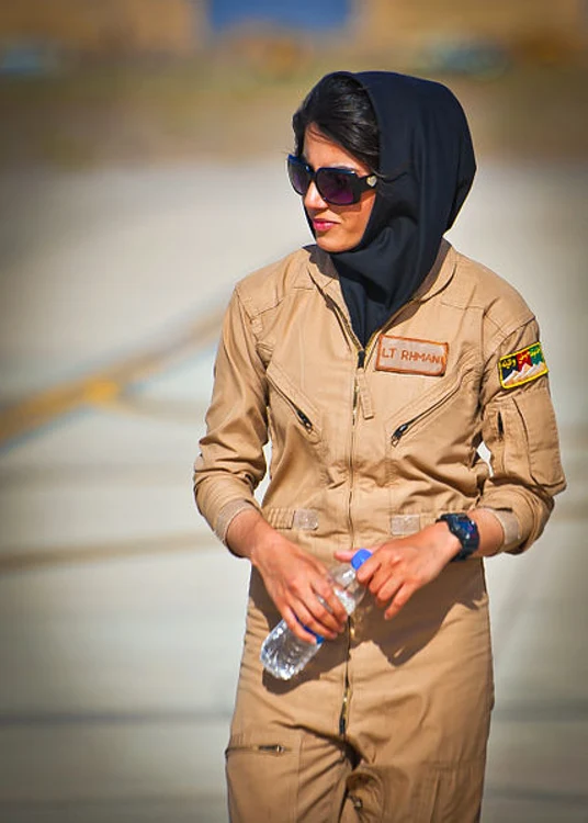 Nilofer Rahmani prima femeie pilot afganistan