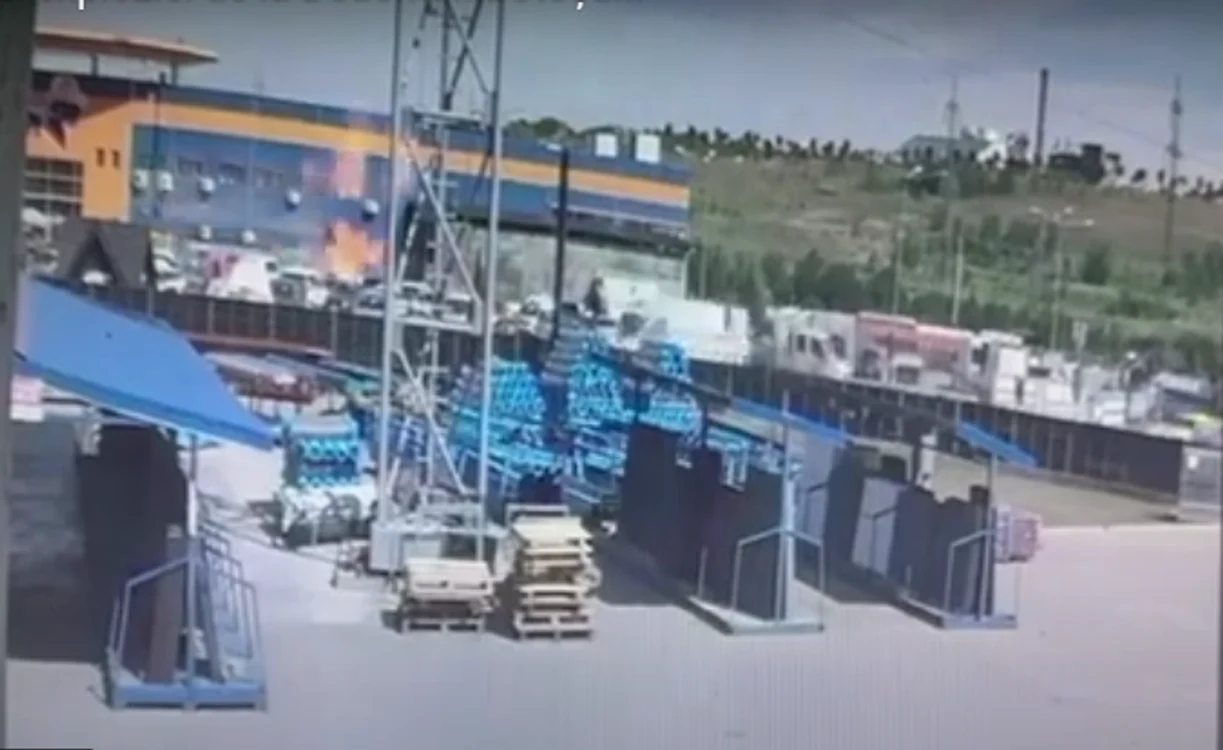 Momentul exploziei la Dedeman Botoșani. FOTO botosaneanul.ro