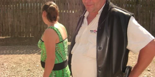 Neamţ: Trei tineri acuzaţi că au violat o elevă, condamnaţi la 18 ani de închisoare