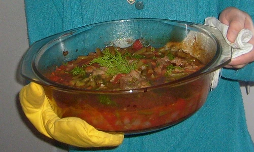 mancare de legume si carne de vitel jpeg