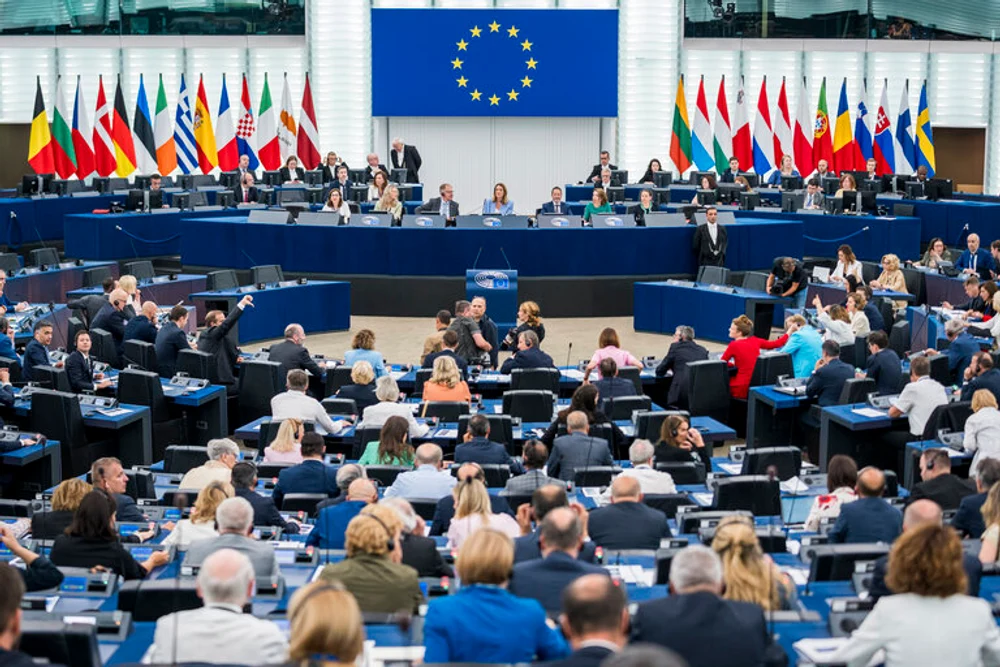 Tensiuni în Parlamentul European. Dreapta cere un moment de reculegere pentru activistul Charlie Kirk, refuzat de conducerea forului