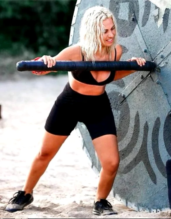 De la Survivor, fetele s-au întors cu probleme de sănătate