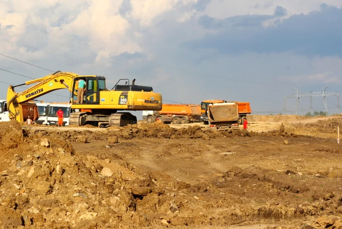 Termenul pentru finalizarea lucrărilor la tronsonul de autostrada între Ogra şi Târgu Mureş este de cinci ani de la data atribuirii contractului FOTO Adevărul