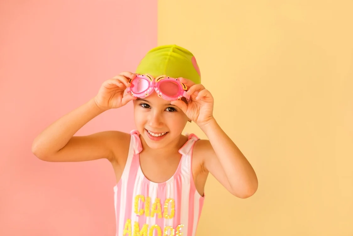 Copiii merg la școală în costume de baie din cauza căldurii excesive   FOTO Shutterstock