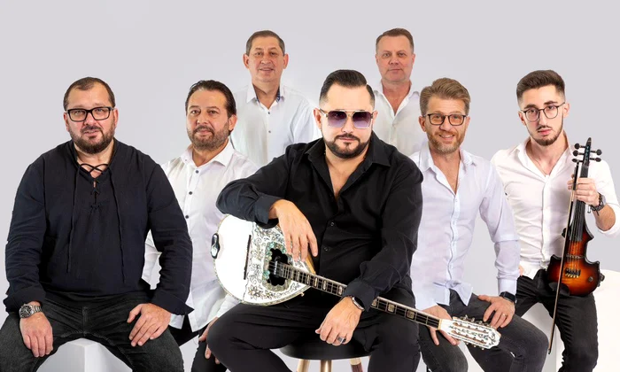 Nikolaos Papadopoulos, Romeo Ispas și trupa Romy G jpg