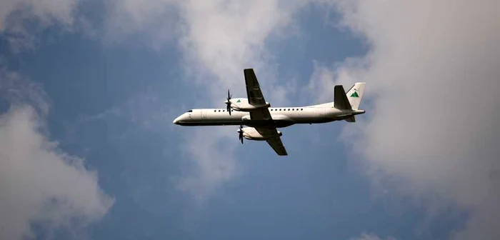 Pilotul a cerut ajutorul echipajului de la sol pentru a ateriza