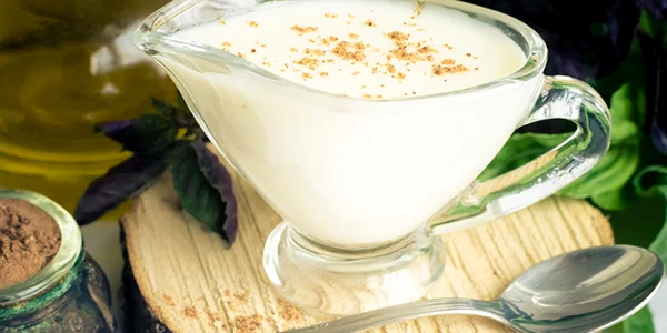 Sosul bechamel FOTO flavor-picker.ro