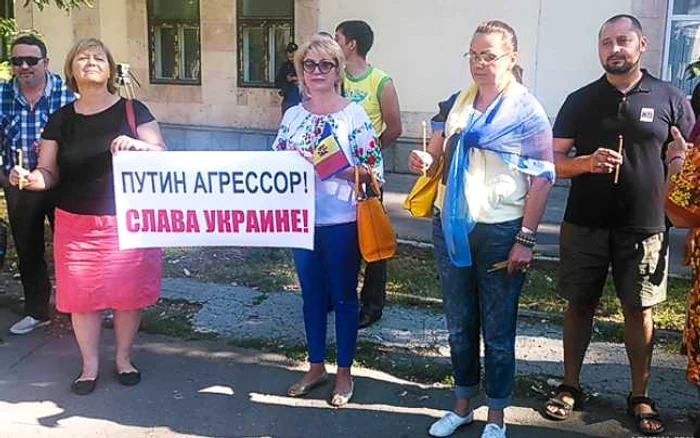 Protestatarii îl consideră un agresor pe preşedintele rus FOTO: ipn.md