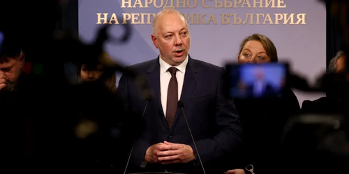 2025 12 11T123042Z 1554628068 RC2BEIA77M0V RTRMADP 3 BULGARIA GOVERNMENT jpg