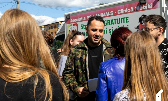Emi foto PR jpg