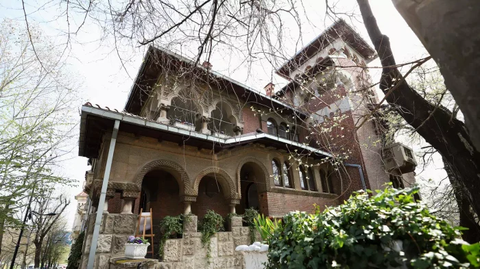 Vila Sacha Roman, o adevărată comoară pentru București
