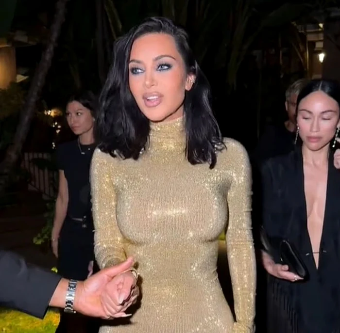  Kim Kardashian, după ce s-a ridicat / foto: arhiva personala