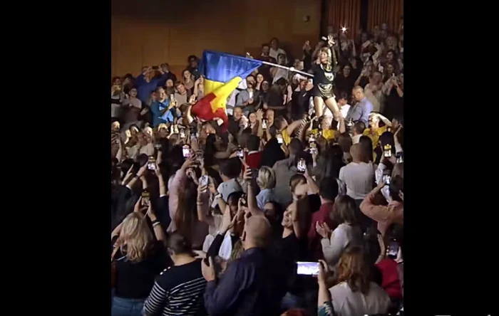 Loredana, în concert. FOTO. Captură video Facebook Loredana