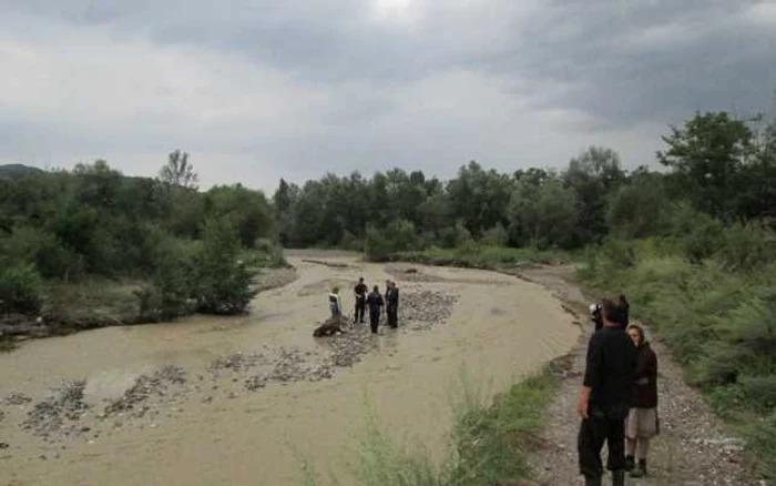 Căutările vor fi reluate marţi dimineaţa. Foto Adevărul