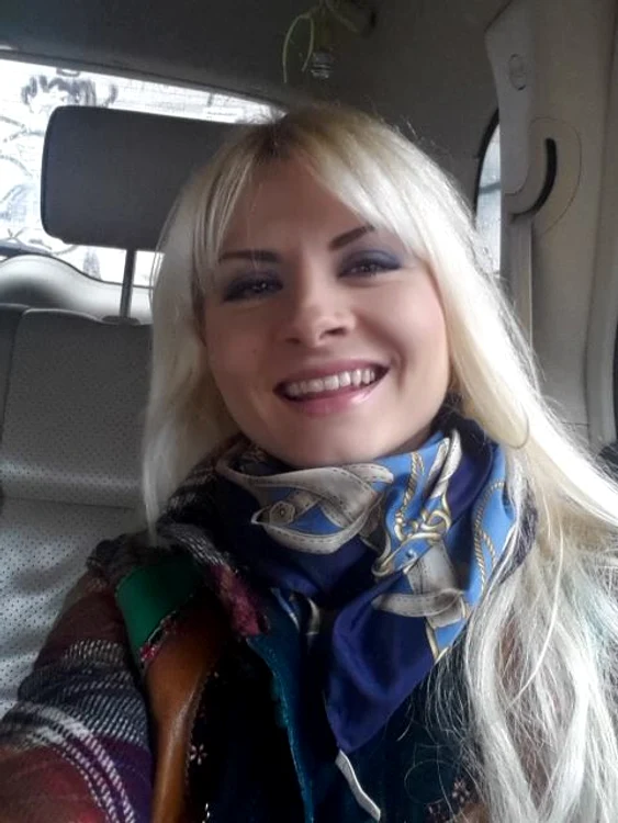 
    Ianna, alături de cele mai dragi fiinţe din viaţa eiFoto: Arhivă personală  