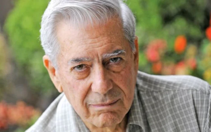 Mario Vargas Llosa va asista la un spectacol de teatru după o piesă care-i aparţine.