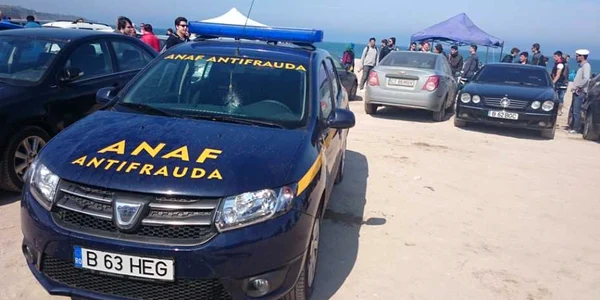 Maşina Dacia Logan ANAF Antifraudă atacată la Vama Veche Foto Sînziana Ionescu