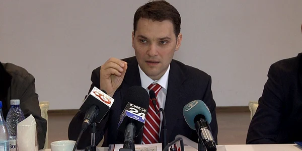 dan sova pitesti