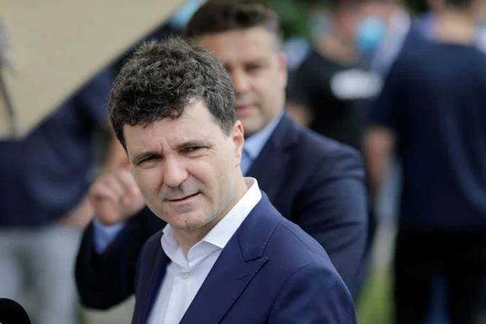 
    Nicușor Dan pune la dispoziția bucureștenilor autobuze de noapteSursa foto: INQUAM PHOTOS/George Călin  