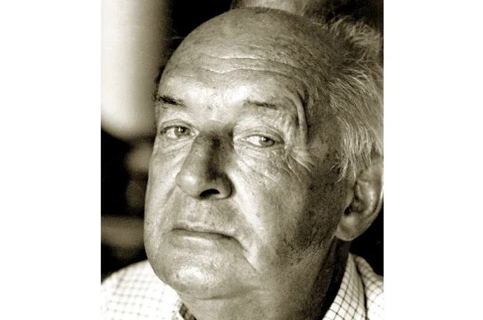 Vladimir Nabokov a ţinut cursuri consacrate romanului realist la universitatea americană Cornell