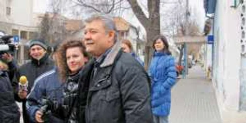 Primarul Mircea Hava, la ieşirea din sediul DNA