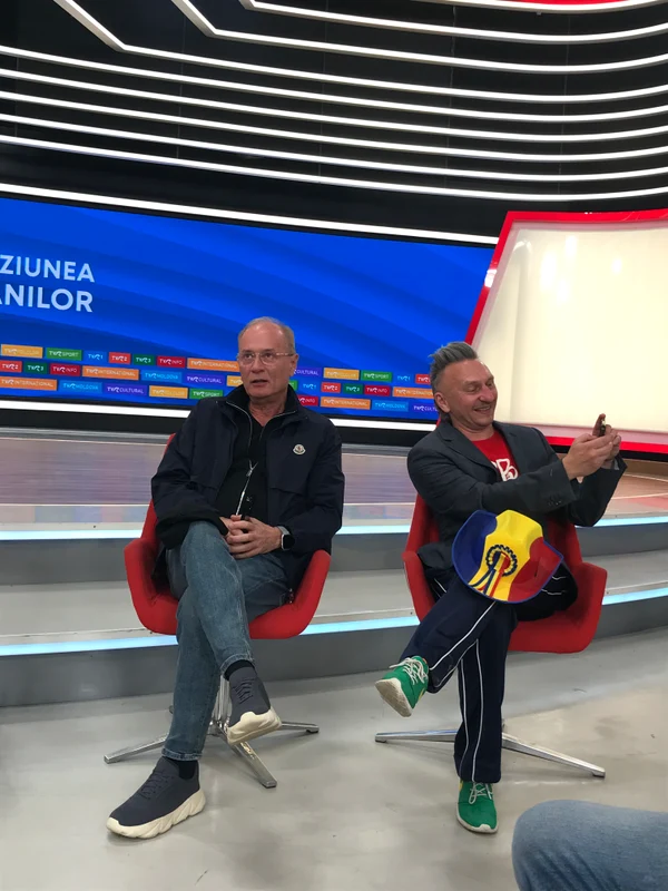 Toni Grecu și Dragoș Mușat de la Divertis foto: Alina Erimia 