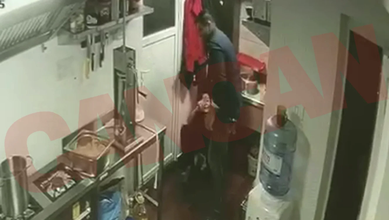 
    Brigitte Pastramă și fiul ei, Robert  