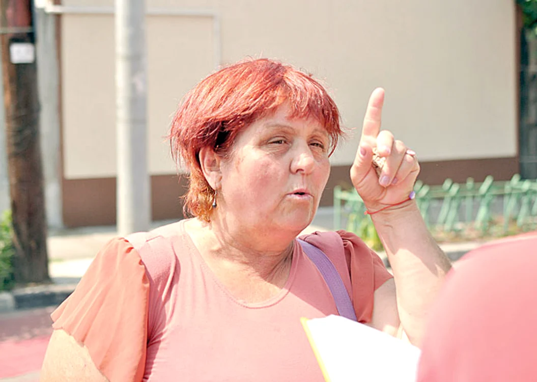 Felicia Zeni, vecină: "Ştiu de o fată Raluca pe care  o băteau"