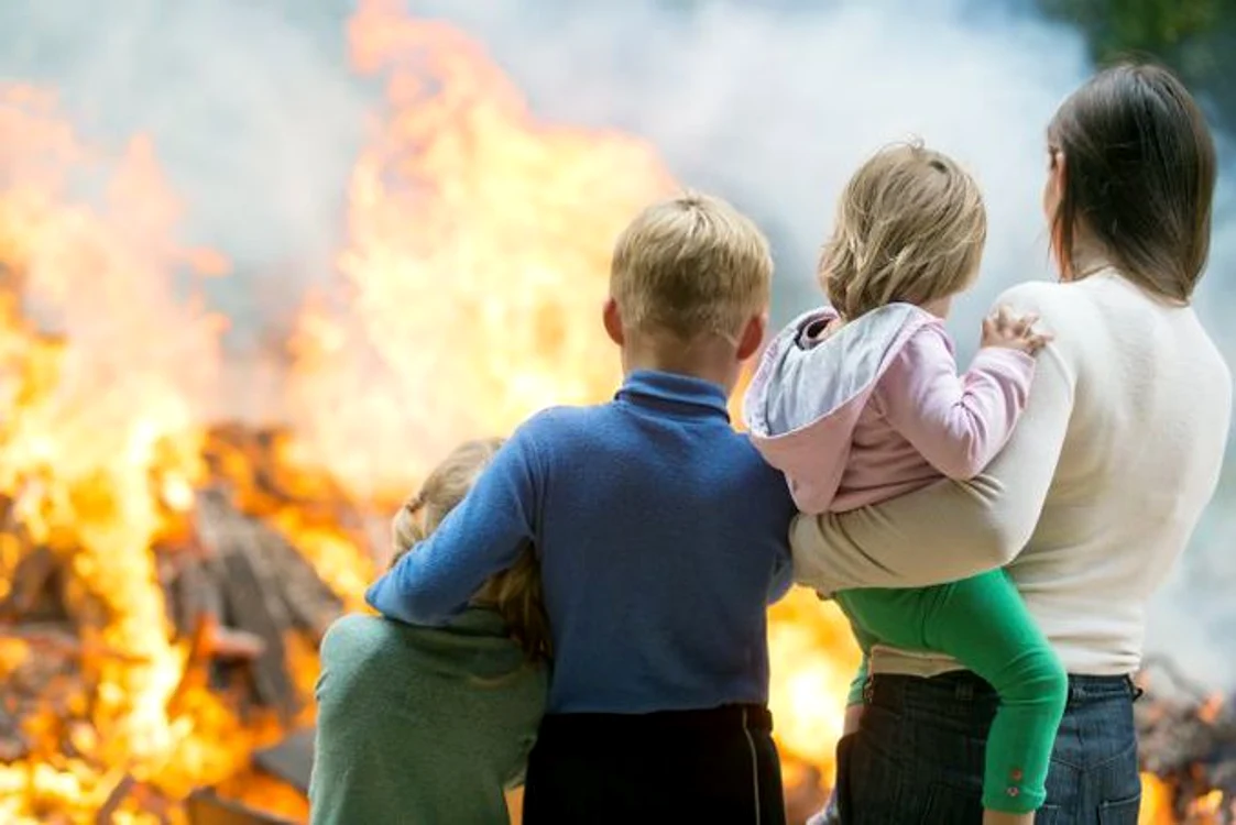În septembrie 2009 acoperişul clădirii din Banu Manta a fost mistuit de un incendiu