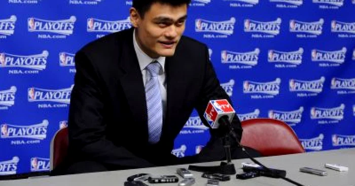 BASCHET: Yao Ming vrea să devină propietar al clubului Shanghai Sharks