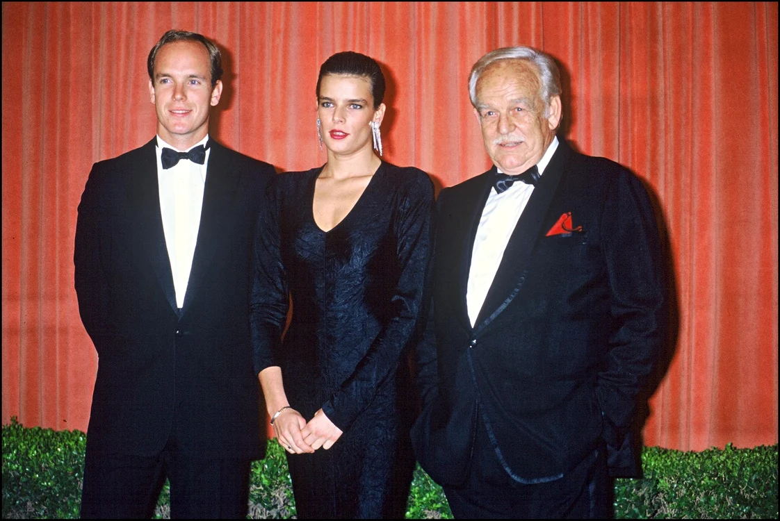 Stephanie, alături de Prințul Albert și tatăl lor, Rainier al III-lea