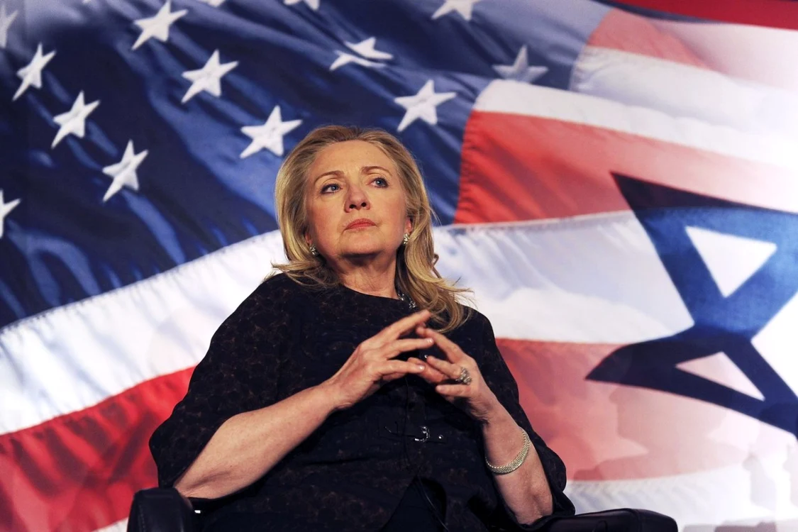 Republicanii
au afirmat că filmele ar face campanie pentru Hillary Clinton, care
ar putea să îşi depună candidatura pentru Casa Albă în 2016
FOTO Reuters