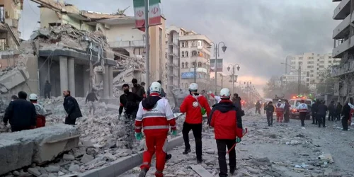 Clădiri afectate de un atac aerian în Iran FOTO Profimedia