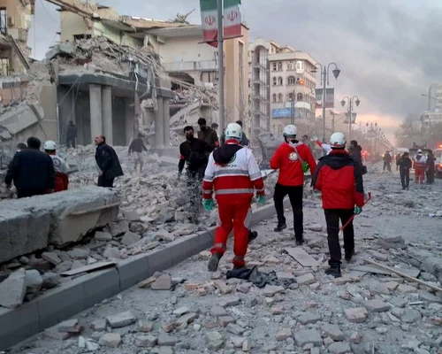 Clădiri afectate de un atac aerian în Iran FOTO Profimedia