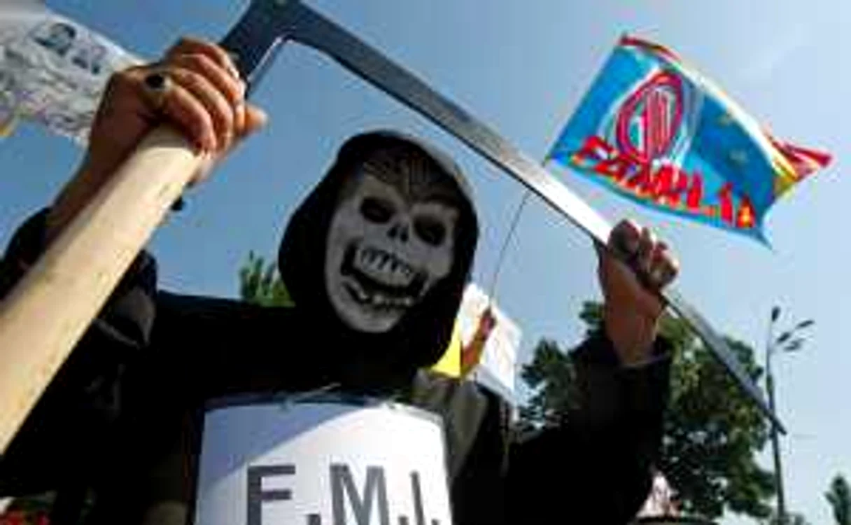 FMI a exagerat cu austeritatea şi a împins unele ţări în colaps economic din cauza tăierilor masive impuse  FOTO Reuters