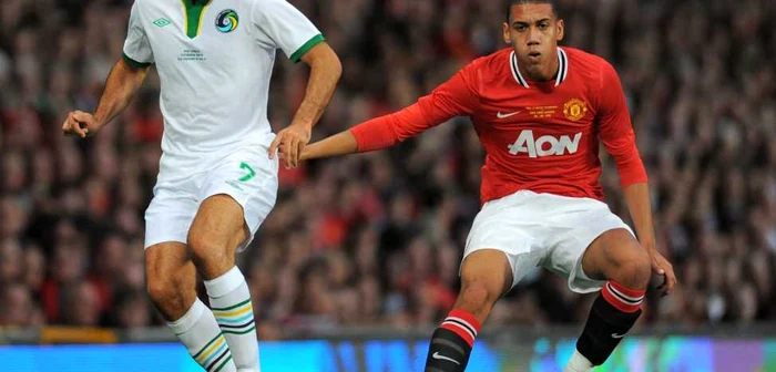 Robert Pires (stânga)