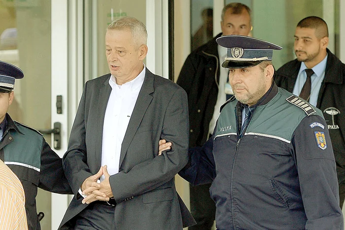 Oprescu este încarcerat din 6 septembrie pentru că a luat mită 25.000 de euro