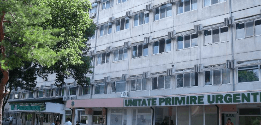 Asistenta medicală care vorbea urât cu pacienții, concediată de Spitalul de Urgență din Focșani