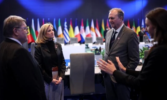 Emil Hurezeanu, la întâlnirea miniştrilor de Externe de la Liov. FOTO: MAE