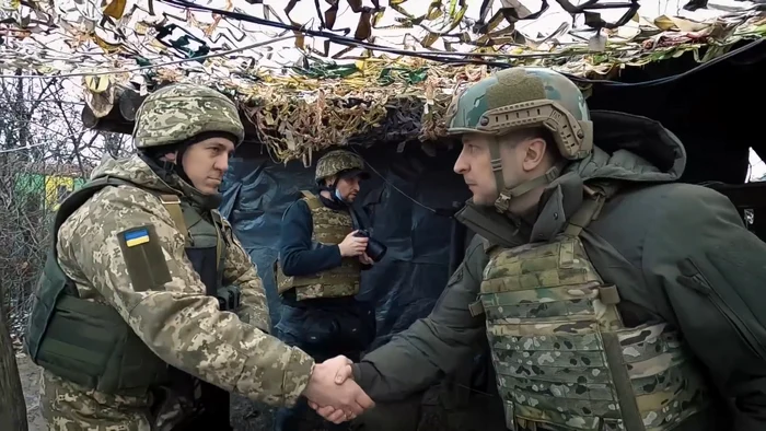 LA STORY ZELENSKY ©Bangumi 8 Chef de guerre jpg