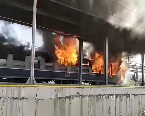 incendiu trenuri jpg