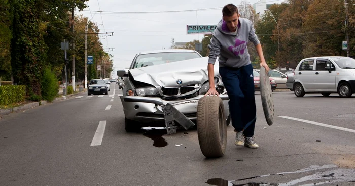Şoferii păţiţi cărora li se refuză plata despăgubirilor pot obţine chiar şi penalităţi de întârziere